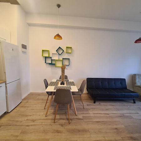 Luxury Central Newapartments One Бакэу Экстерьер фото